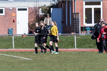 Bild 100 - C-Juniorinnen VfL Oldesloe - Wiker SV : Ergebnis: 0:5
